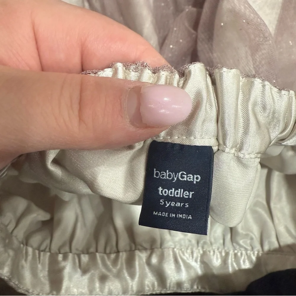 Baby gap shimmery skirt  Size 5